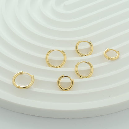 Set de 4 Pares de Aros Huggie Chapados en Oro